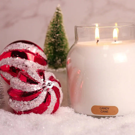 Transform Your Space and Elevate the Holidays with Our Irresistible 34 Oz. Candy Cane Scented Candle! 🎄🕯️✨